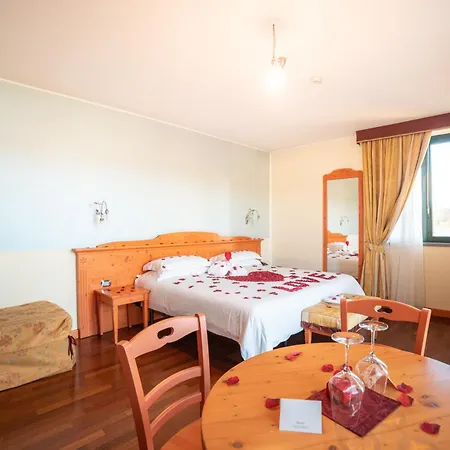 Montelago 4*
