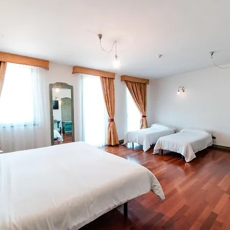 Montelago Hotel Ternate (Varese)